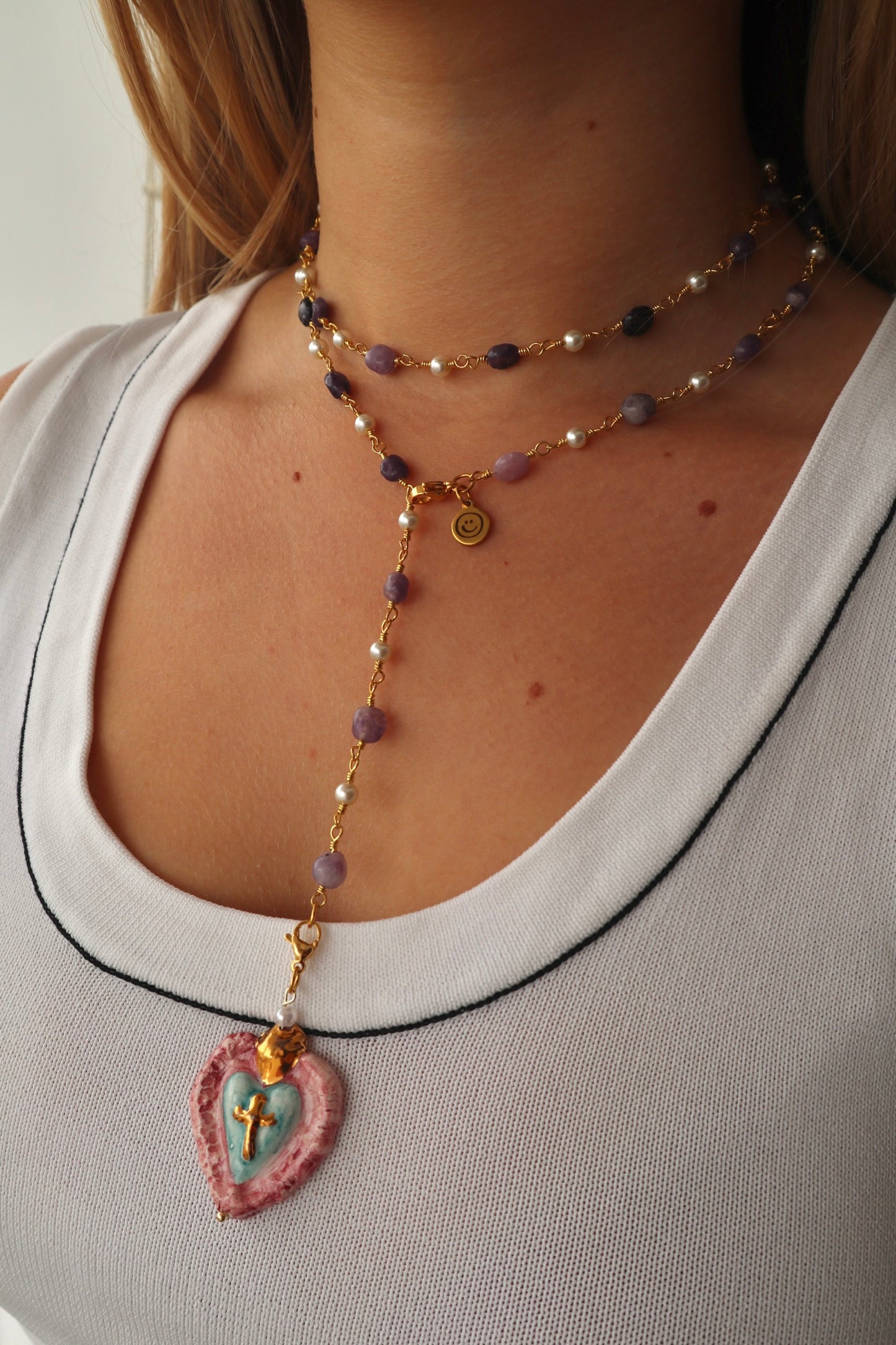 Cadena morada lolita + charm sagrado corazón