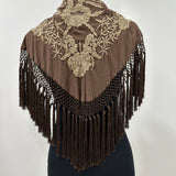 Mantón marrón chocolate claro bordado marfil Cantillana