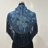 Mantón azul petróleo bordado Cantillana