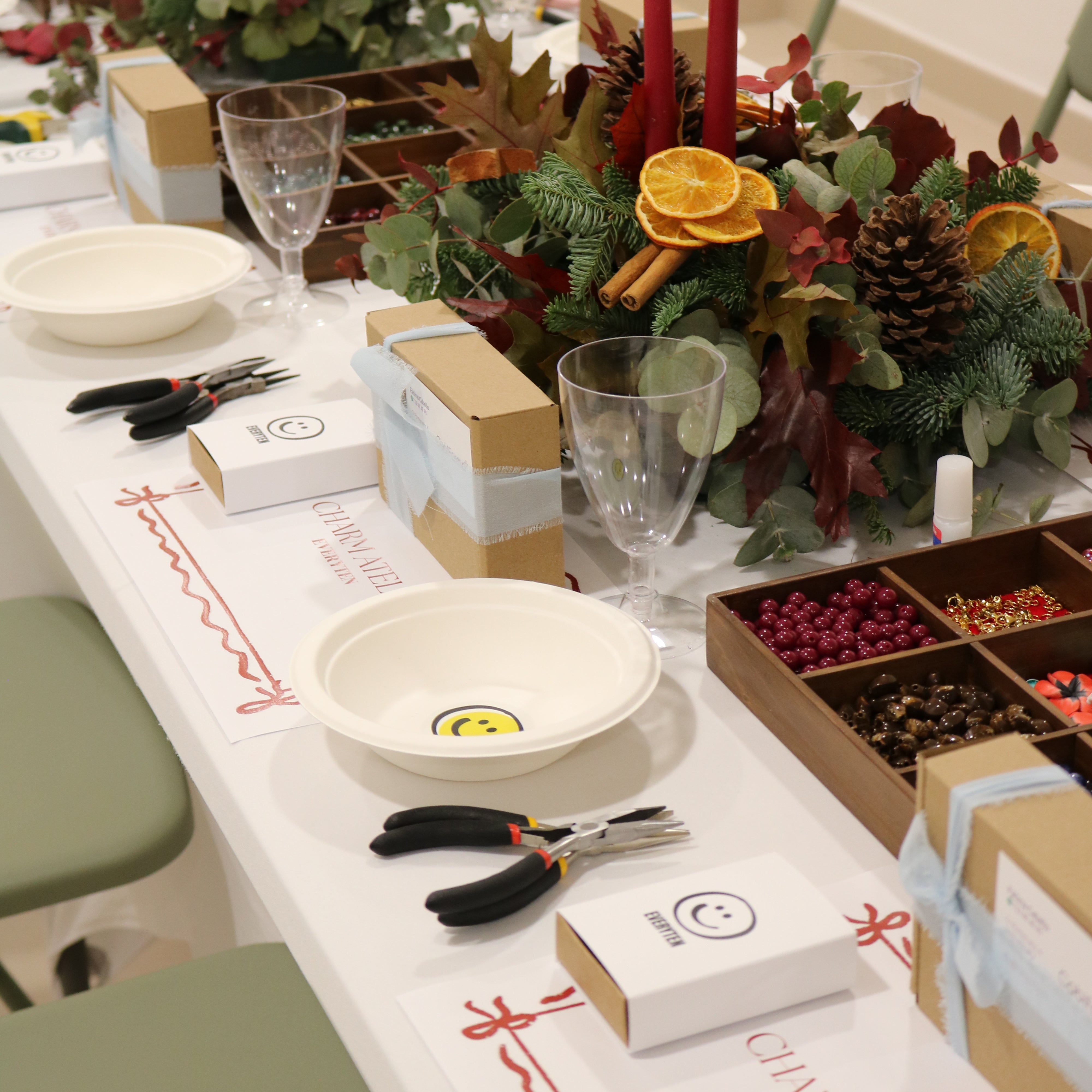 Taller Charm Atelier de EVERYTEN