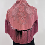 Mantón rosa viejo bordado al tono