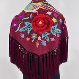 Mantón vino bordado pavo