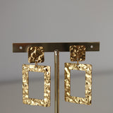 Pendientes cuadro dorado