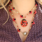 Collar cerámica mariquita