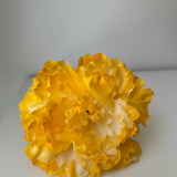 Peonía grande amarilla tintada a mano