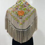 Mantón beige bordado Cantillana