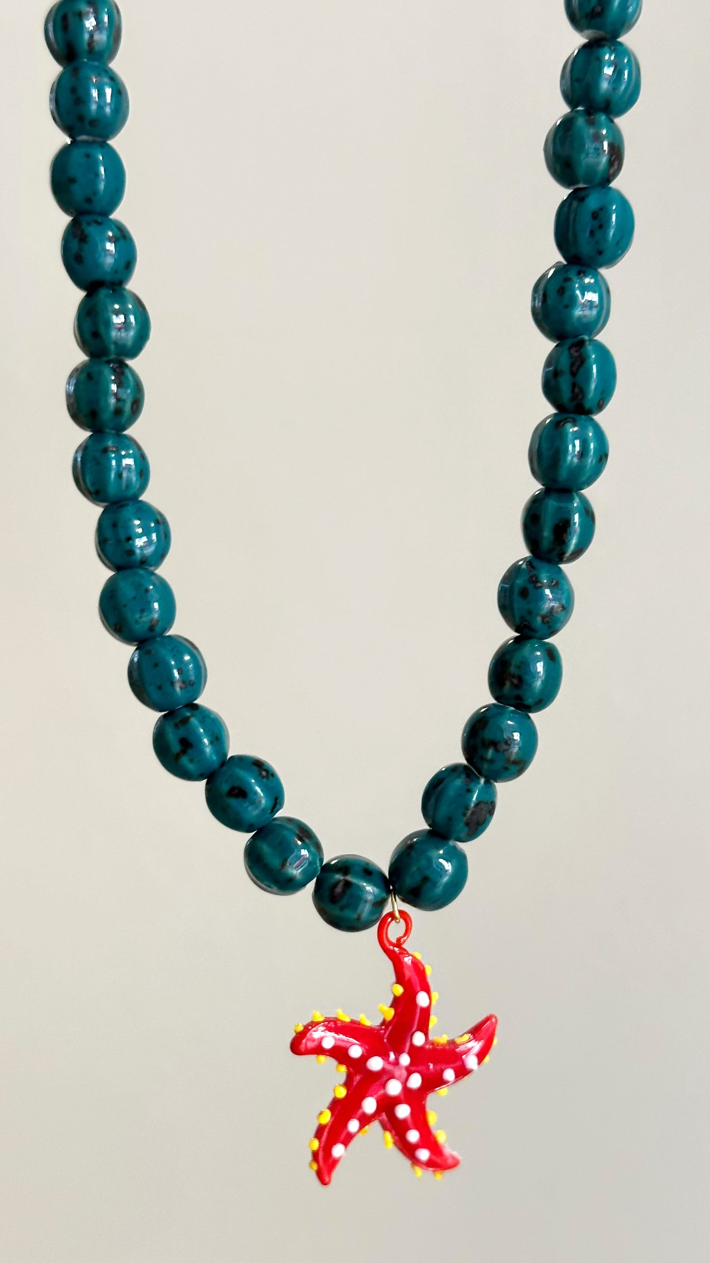 Red and blue patrician necklace