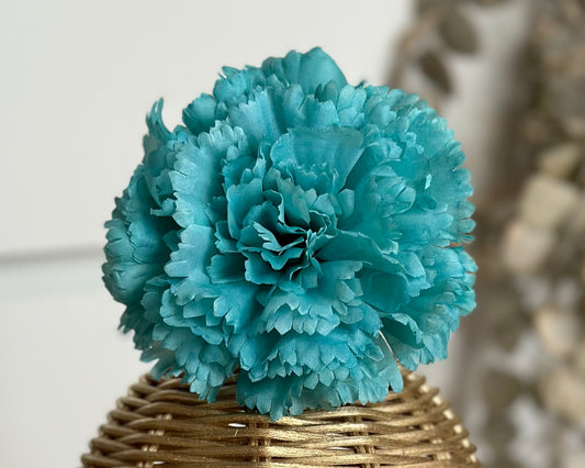 Turquoise blue carnation