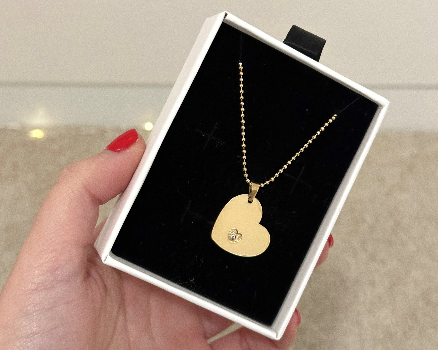 Customizable heart plate necklace