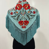 Mantón aguamarina bordado Cantillana