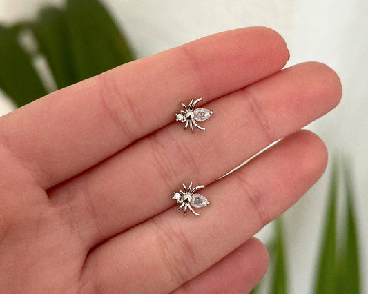 Silver spider mini earrings
