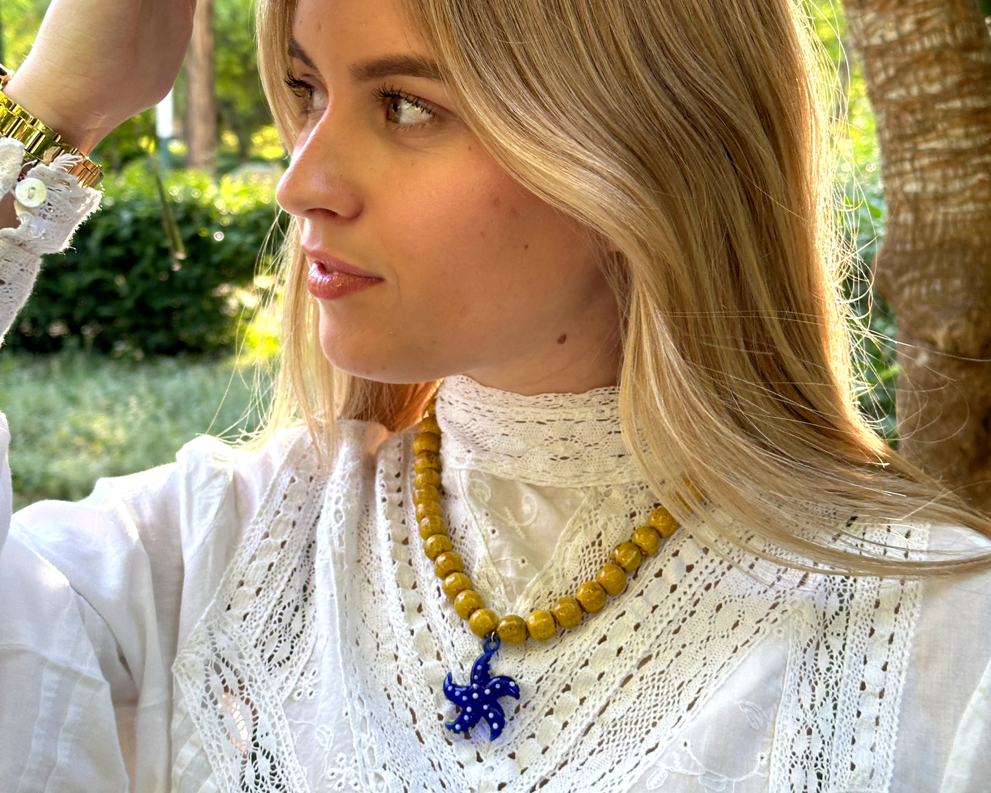 Yellow and blue patrician necklace